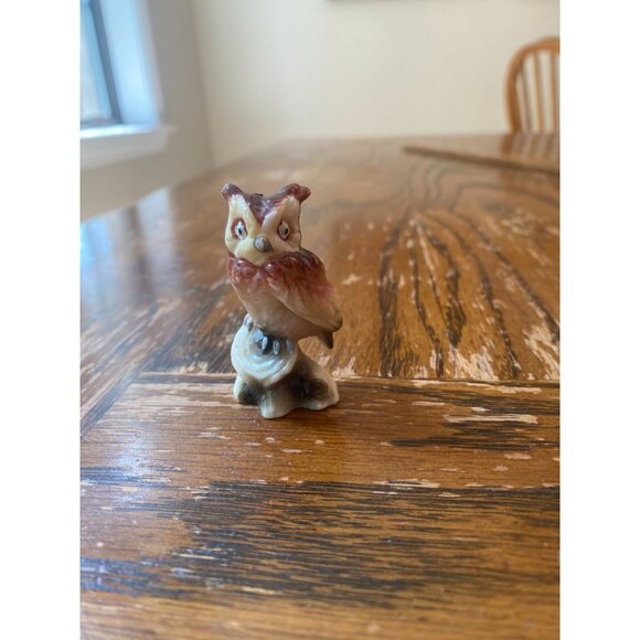 Vintage Hand-Painted Ceramic Owl Figurine - Picture 5 of 9